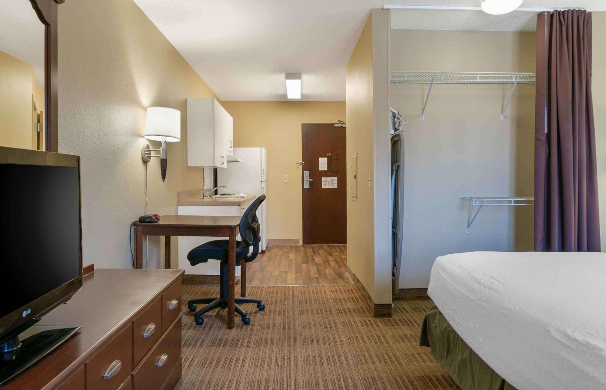 Hotel Extended America - Detroit - Metropolitan Airport 2*